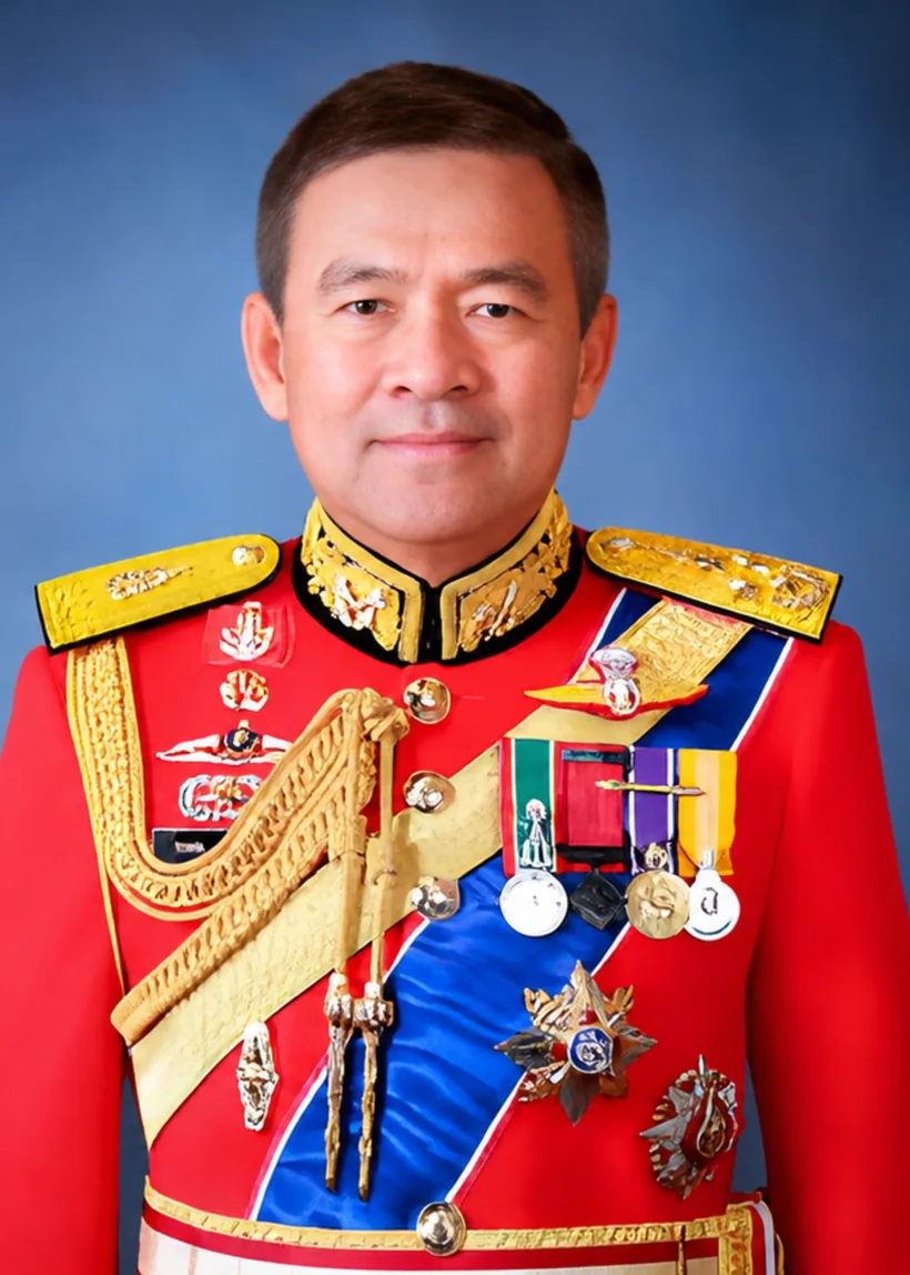 พลโท ธนดล สุรารักษ์